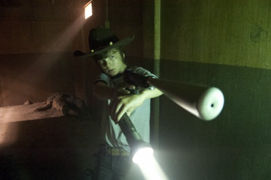 The-Walking-Dead-Season-3-Episode-8-Made-to-Suffer-5